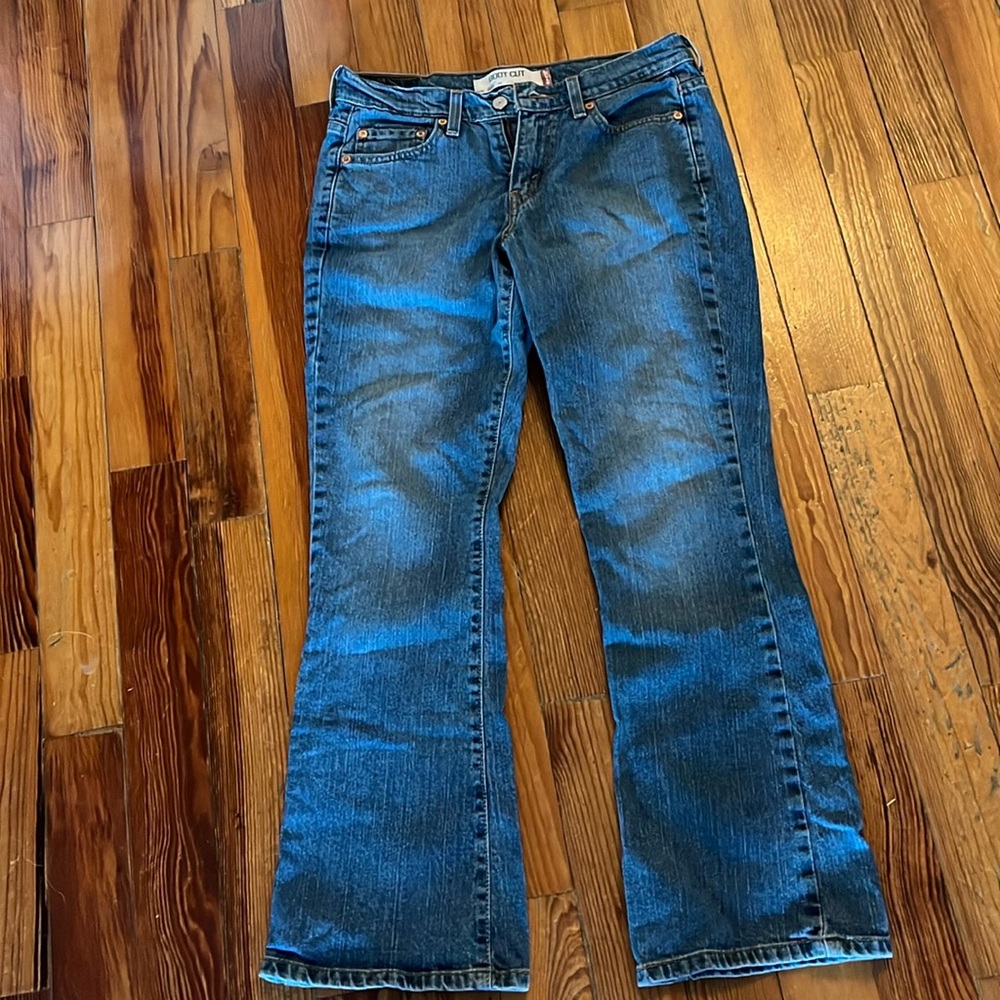 Women’s Levi’s 6s jeans
